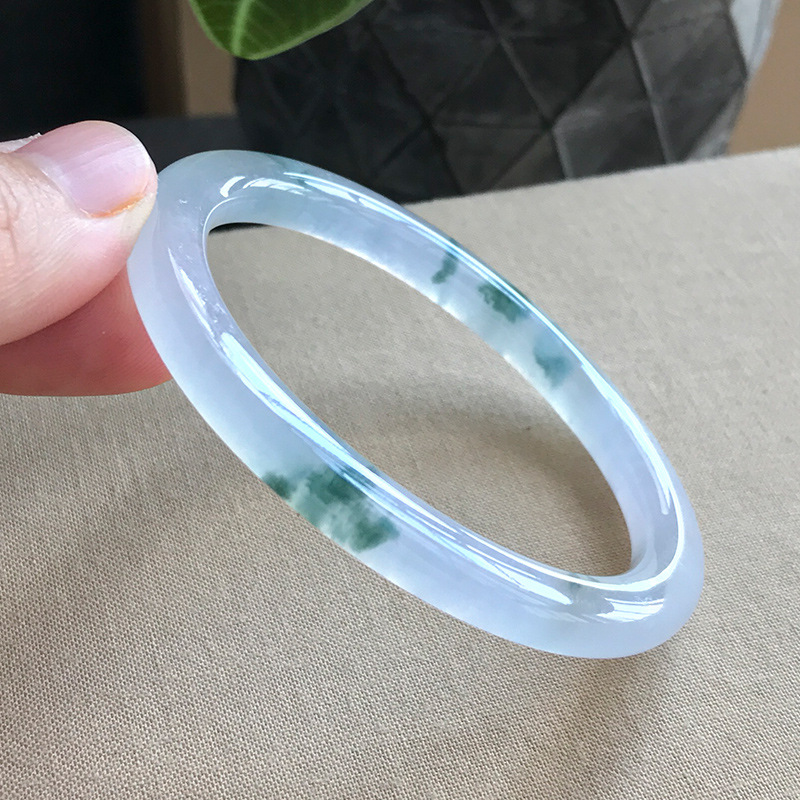 Rings - Pulsera de Jadeíta de Mina Antigua,