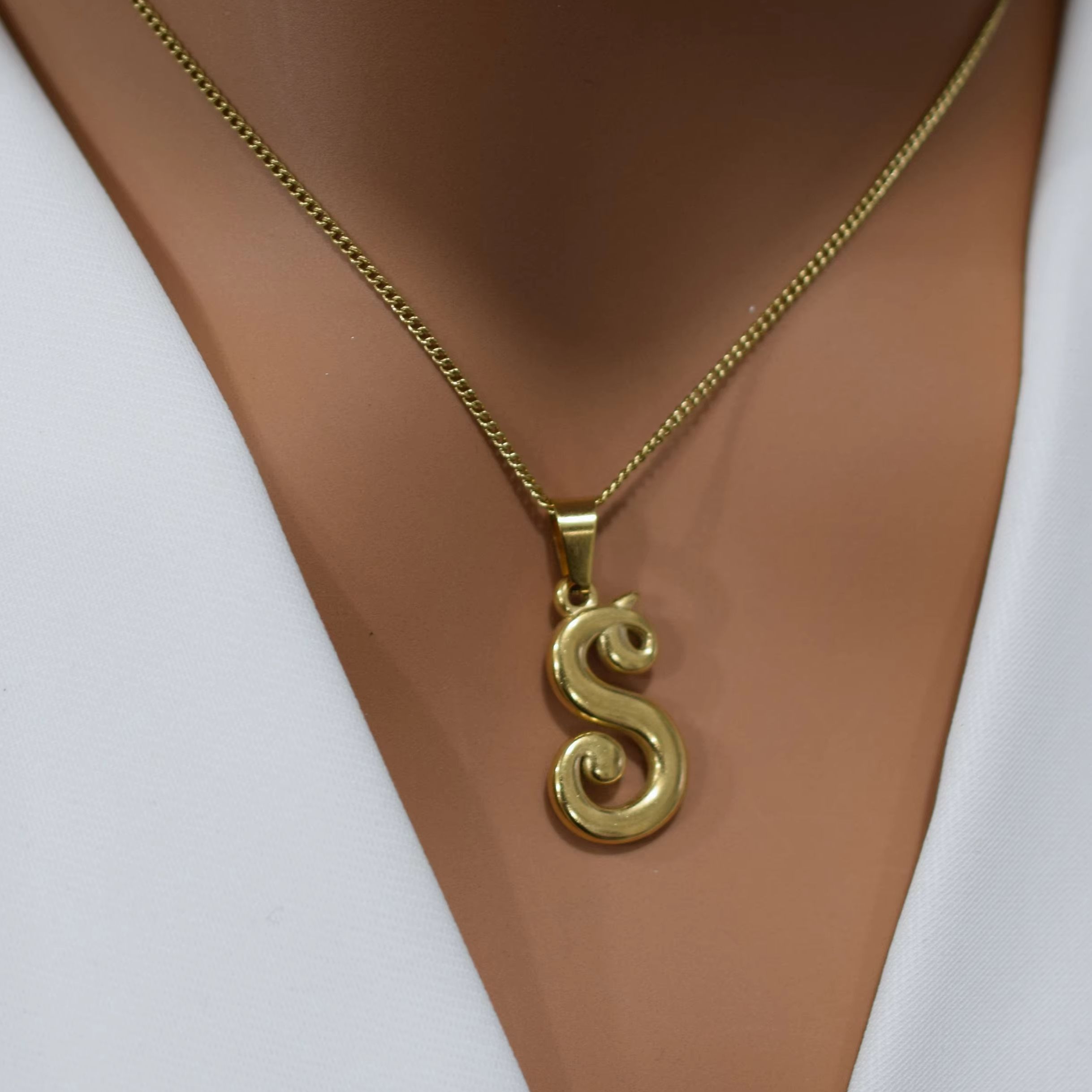 Initial Letter Necklace 18K Gold - Colgante de alfabeto vintage de acero