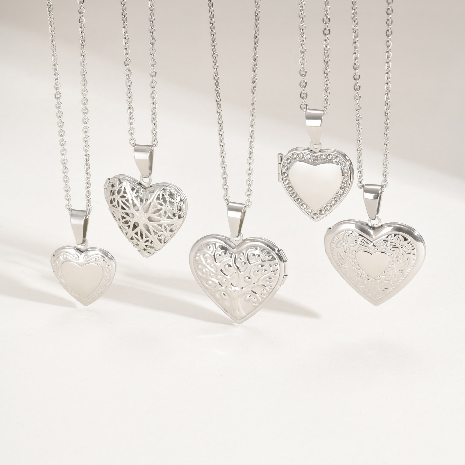 Heart Locket Necklace Photo - Vnox Never Fade Colgante de medallón