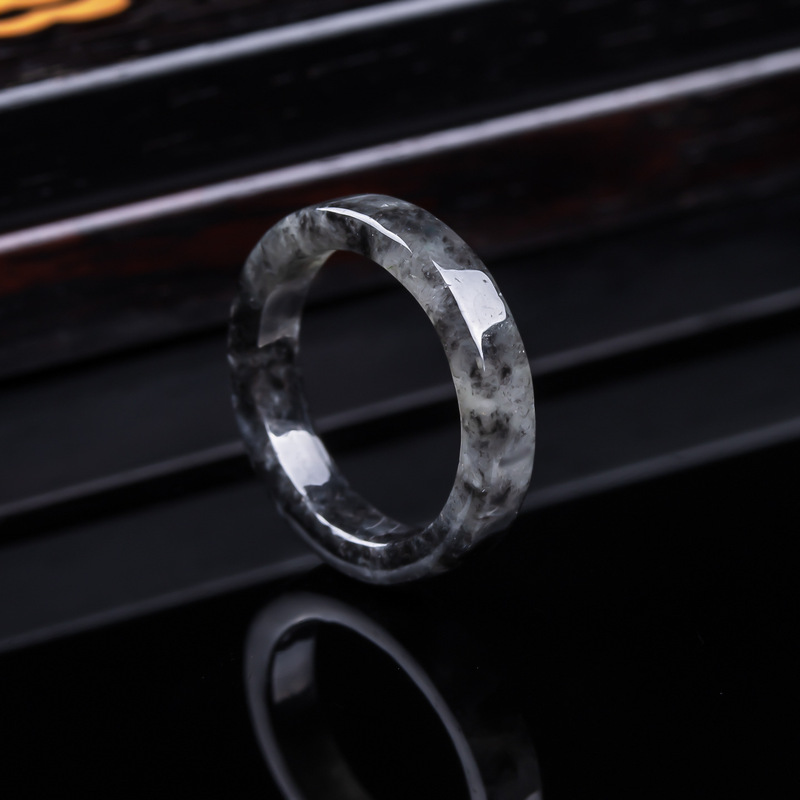 Rings - Anillo de jadeíta negra birmana natural