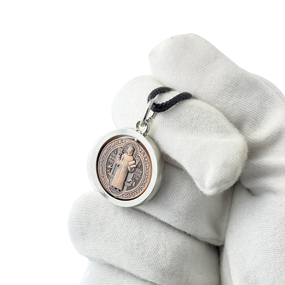 Nuevo Collar con Medalla de Sa - Necklaces reseña y precio